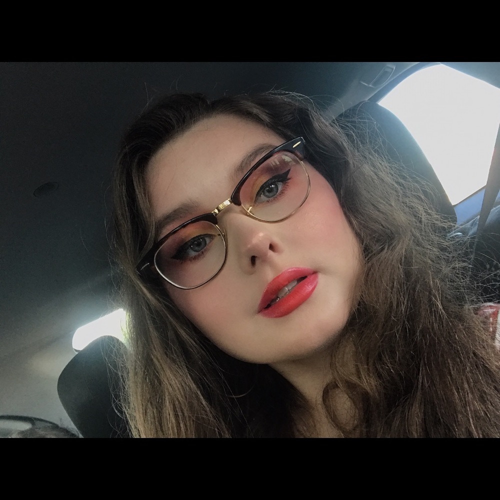 Meet your Posher, Grace